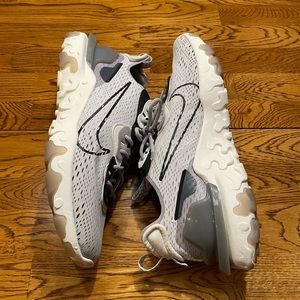 Men’s Nike React Vision (size 11)